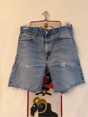 “Levi’s” Distressed Jeans